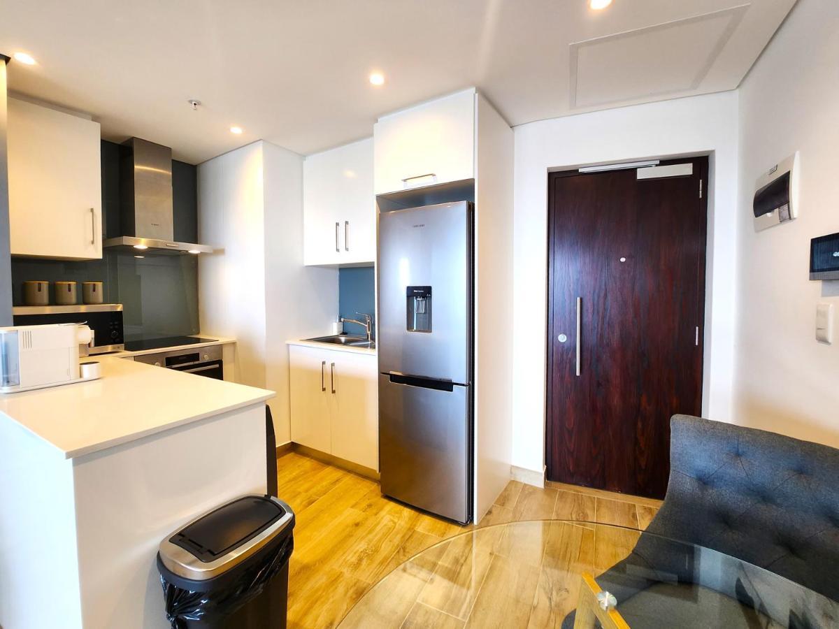 1908 Oceans - By In Umhlanga Apartment *